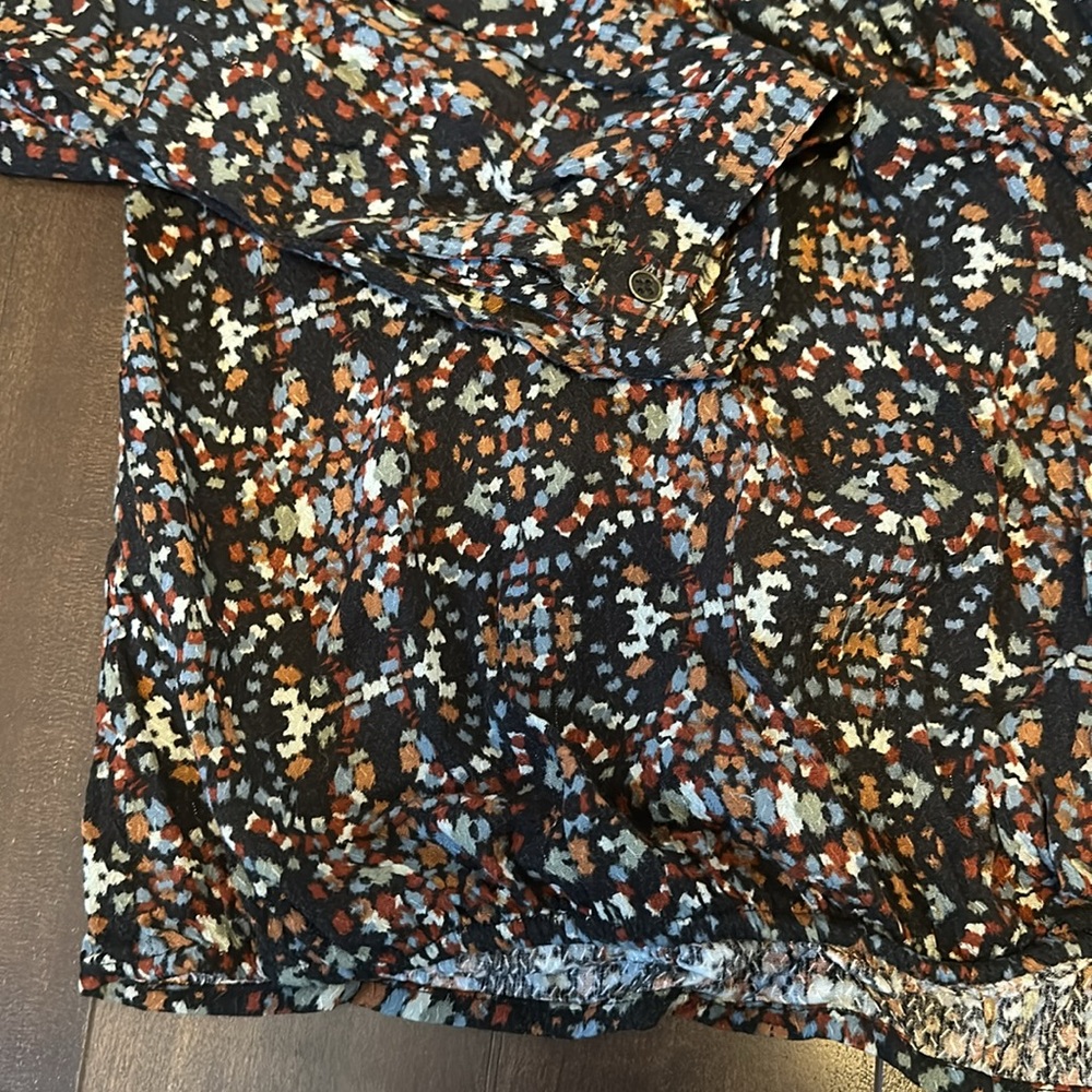 Patterned Blouse - Picture 2 of 7